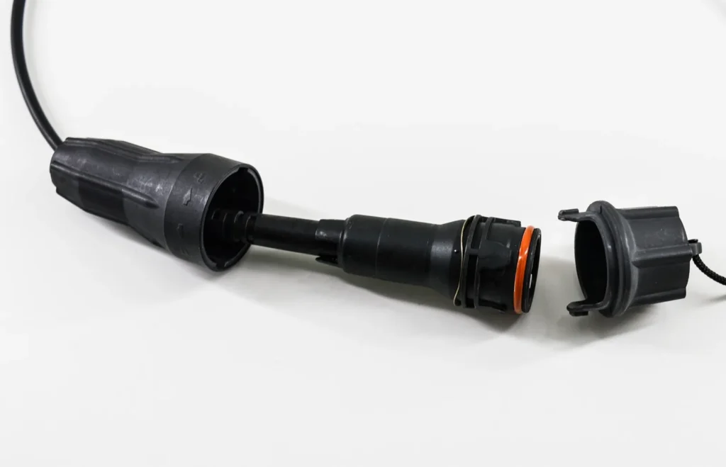 IP67 FullAXS waterproof connector structure for outdoor FTTA CPRI fiber cable used on 5G towers